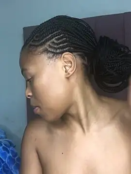 Bubbles156 online show from March 18, 2026, 7:48 pm