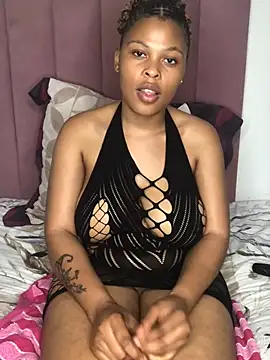 Bubbles156 online show from April 14, 2026, 7:19 pm