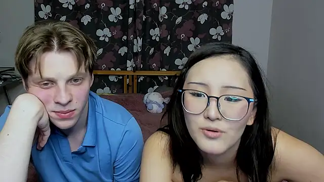 Blossomandbee online show from October 15, 2025, 6:05 pm