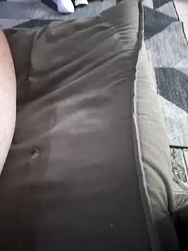 Snapshot of Motoboy100 chatting on November 5, 2025, 11:24 am Motoboy100 online show from November 5, 2025, 11:24 am