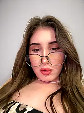 AuroraAmethyst online show from October 21, 2025, 3:11 pm