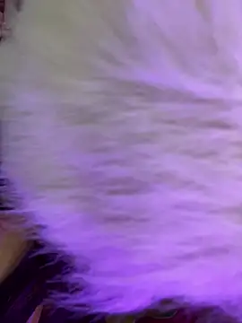 Isaa Foxx  online show from March 3, 2026, 4:52 am