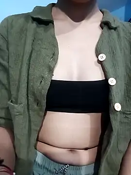 Snapshot of strip_queennn chatting on November 18, 2025, 6:33 pm strip queennn online show from November 18, 2025, 6:33 pm