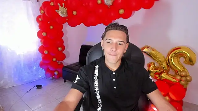 Hayden Boy  online show from November 22, 2025, 7:13 pm