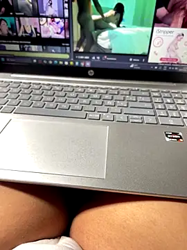 Snapshot of Techi0525 chatting on December 2, 2025, 3:36 pm Techi0525 online show from December 2, 2025, 3:36 pm