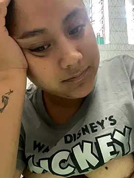 Snapshot of Techi0525 chatting on October 31, 2025, 8:27 pm Techi0525 online show from October 31, 2025, 8:27 pm