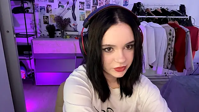 Snapshot of StarIightPrincess chatting on October 17, 2025, 7:11 am StarIightPrincess online show from October 17, 2025, 7:11 am