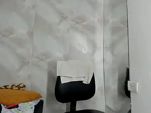 kataleyaAlenan online show from October 26, 2025, 1:22 pm