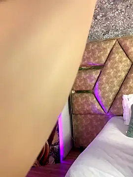 SsexCouplee online show from October 31, 2025, 12:35 pm