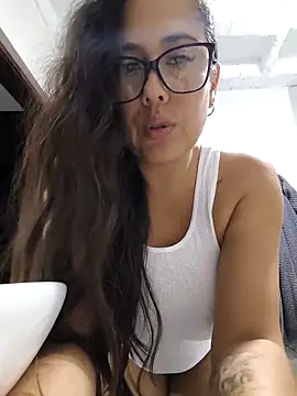 Salmma Milf online show from February 19, 2026, 12:07 am