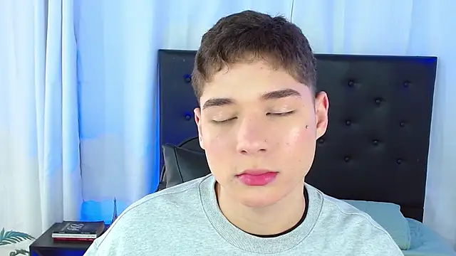 Snapshot of Mattass18 chatting on February 18, 2026, 1:29 pm Mattass18 online show from February 18, 2026, 1:29 pm