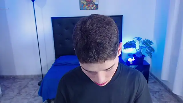 Snapshot of Mattass18 chatting on January 17, 2026, 1:47 pm Mattass18 online show from January 17, 2026, 1:47 pm