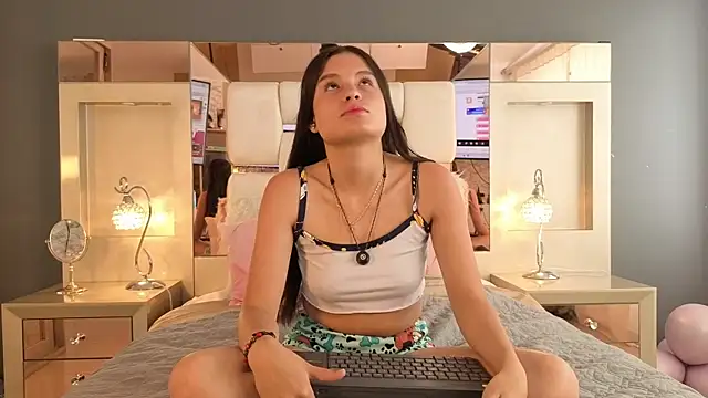 celestesecrett online show from November 10, 2025, 6:13 pm