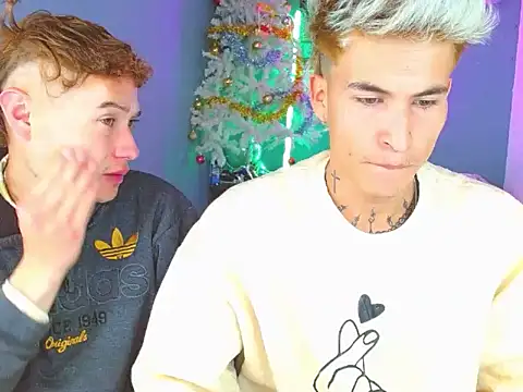 Snapshot of Latin_boysxxxx chatting on November 5, 2025, 7:00 am Latin boysxxxx online show from November 5, 2025, 7:00 am