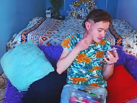 Snapshot of Latin_boysxxxx chatting on December 5, 2025, 4:27 pm Latin boysxxxx online show from December 5, 2025, 4:27 pm