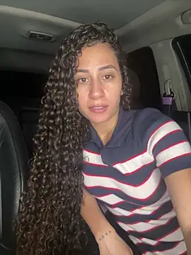 fernanda317 online show from March 25, 2026, 9:35 pm