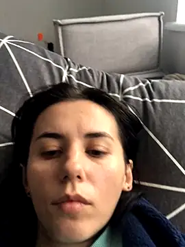 oliviya mur online show from October 17, 2025, 7:22 am