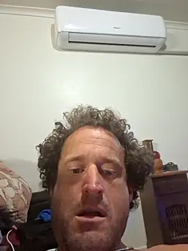 Snapshot of shainnfk chatting on October 15, 2025, 4:15 pm shainnfk online show from October 15, 2025, 4:15 pm