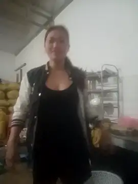 Snapshot of Myzak- chatting on October 24, 2025, 10:53 pm Myzak- online show from October 24, 2025, 10:53 pm