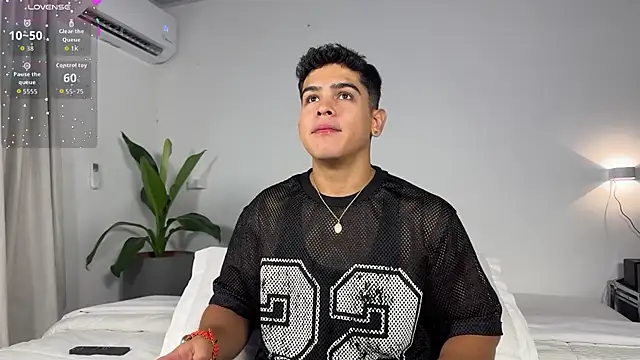 Snapshot of Scott_flintt chatting on November 15, 2025, 6:01 pm Scott flintt online show from November 15, 2025, 6:01 pm