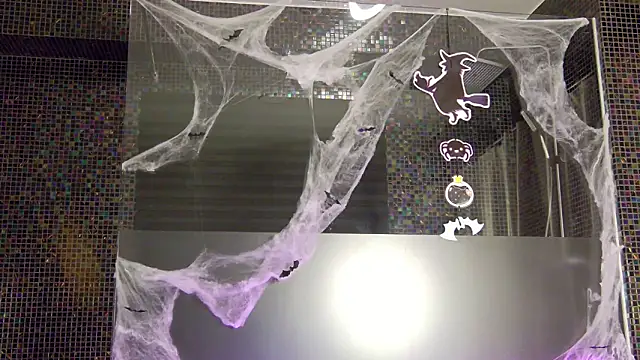 Snapshot of LisFowler chatting on October 26, 2025, 4:02 am LisFowler online show from October 26, 2025, 4:02 am