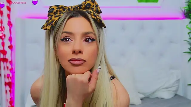 AriannaSins online show from March 12, 2025, 4:46 pm