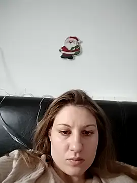 SandyCassie online show from November 26, 2025, 6:35 am