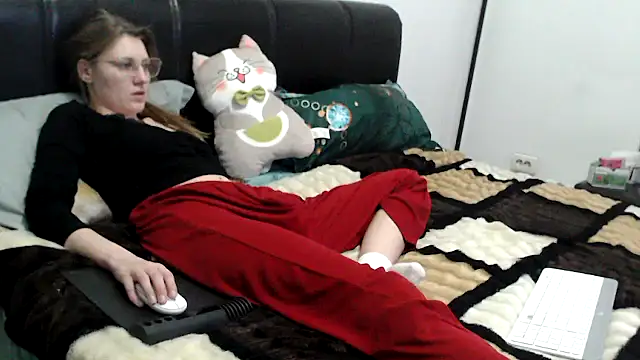 SandyCassie online show from February 14, 2026, 6:52 pm