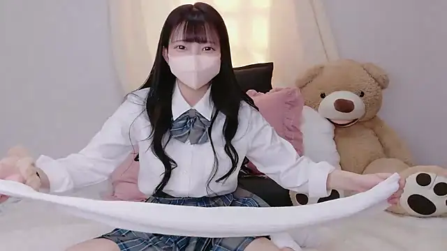 Snapshot of Mirai_oO16Oo chatting on November 22, 2025, 7:07 am Mirai oO16Oo online show from November 22, 2025, 7:07 am