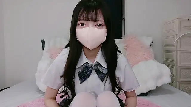 Snapshot of Mirai_oO16Oo chatting on October 17, 2025, 10:50 am Mirai oO16Oo online show from October 17, 2025, 10:50 am