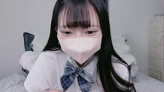 Snapshot of Mirai_oO16Oo chatting on November 27, 2025, 9:43 am Mirai oO16Oo online show from November 27, 2025, 9:43 am