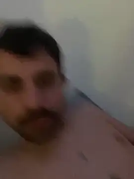 Snapshot of Felipinh19cm chatting on December 19, 2025, 8:27 am Felipinh19cm online show from December 19, 2025, 8:27 am