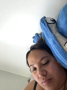 Snapshot of antoniamiller69 chatting on November 16, 2025, 1:05 pm antoniamiller69 online show from November 16, 2025, 1:05 pm