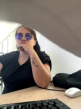 Snapshot of antoniamiller69 chatting on November 1, 2025, 9:19 pm antoniamiller69 online show from November 1, 2025, 9:19 pm