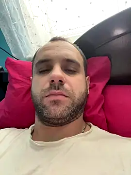 Snapshot of AndyLynn chatting on November 6, 2025, 8:40 am AndyLynn online show from November 6, 2025, 8:40 am