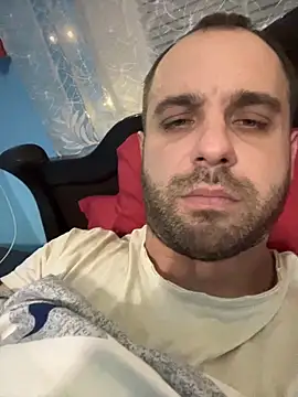 Snapshot of AndyLynn chatting on November 4, 2025, 6:22 pm AndyLynn online show from November 4, 2025, 6:22 pm