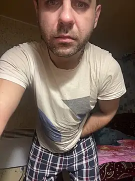 Snapshot of AndyLynn chatting on November 12, 2025, 3:54 am AndyLynn online show from November 12, 2025, 3:54 am