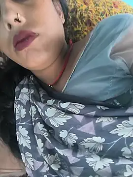 Snapshot of Ragni_bhargav chatting on July 20, 2026, 7:49 am Ragni bhargav online show from July 20, 2026, 7:49 am