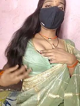 Snapshot of sweet_couple99 chatting on December 15, 2025, 4:24 pm sweet couple99 online show from December 15, 2025, 4:24 pm