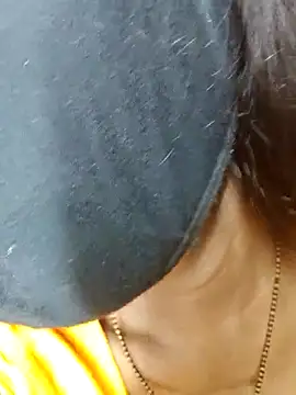 Snapshot of sweet_couple99 chatting on December 14, 2025, 7:25 am sweet couple99 online show from December 14, 2025, 7:25 am