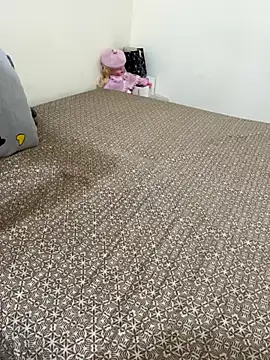 Snapshot of Handsome8677 chatting on November 12, 2025, 7:45 am Handsome8677 online show from November 12, 2025, 7:45 am