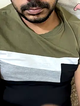 Snapshot of Handsome8677 chatting on November 9, 2025, 10:36 pm Handsome8677 online show from November 9, 2025, 10:36 pm