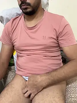 Snapshot of Handsome8677 chatting on November 17, 2025, 8:40 am Handsome8677 online show from November 17, 2025, 8:40 am