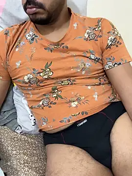 Snapshot of Handsome8677 chatting on November 30, 2025, 8:48 am Handsome8677 online show from November 30, 2025, 8:48 am