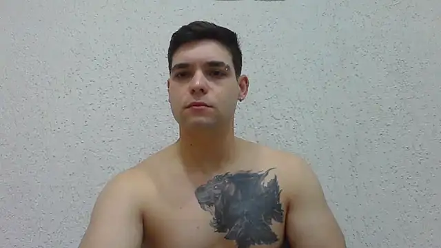 Snapshot of Zure-xxx chatting on July 15, 2026, 7:10 pm Zure-xxx online show from July 15, 2026, 7:10 pm