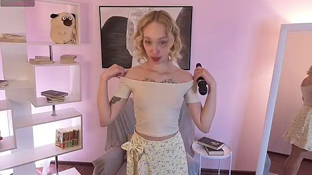 Snapshot of Grace_Glend chatting on December 17, 2025, 10:04 pm Grace Glend online show from December 17, 2025, 10:04 pm