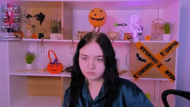 Snapshot of miki_ti chatting on October 31, 2025, 12:13 pm miki ti online show from October 31, 2025, 12:13 pm