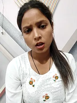 Snapshot of Anshika1431 chatting on November 10, 2025, 3:17 pm Anshika1431 online show from November 10, 2025, 3:17 pm