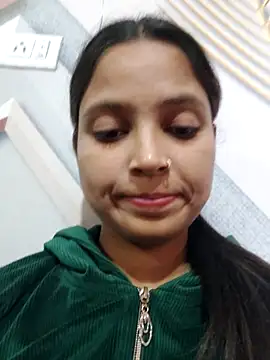 Snapshot of Anshika1431 chatting on November 18, 2025, 3:54 am Anshika1431 online show from November 18, 2025, 3:54 am