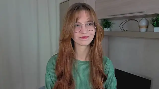 Snapshot of RachelColli chatting on November 17, 2025, 1:37 pm RachelColli online show from November 17, 2025, 1:37 pm